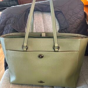 🫒Olive Green Coach Laptop Bag🫒